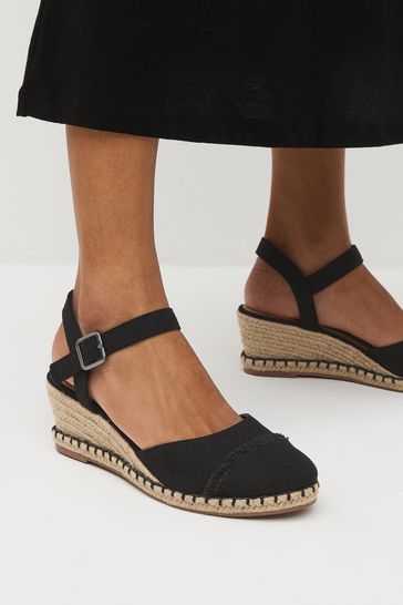 NOR357 Black Toe Cap Closed Toe Wedges - Image 2